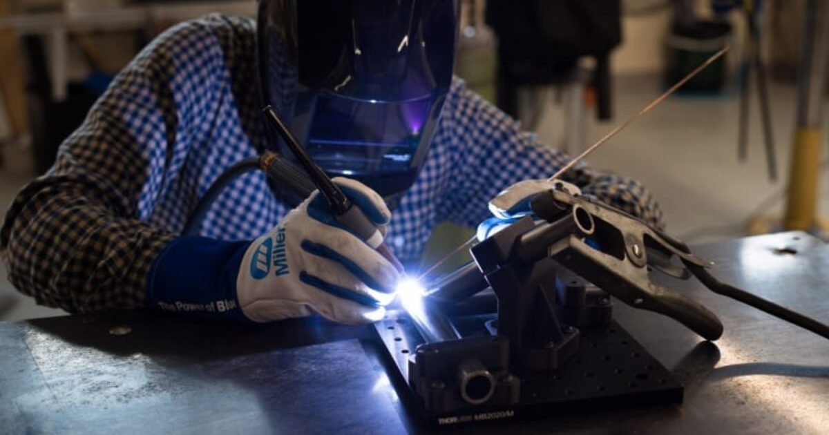 溶接治具 - 3Dプリントアプリケーション | Markforged